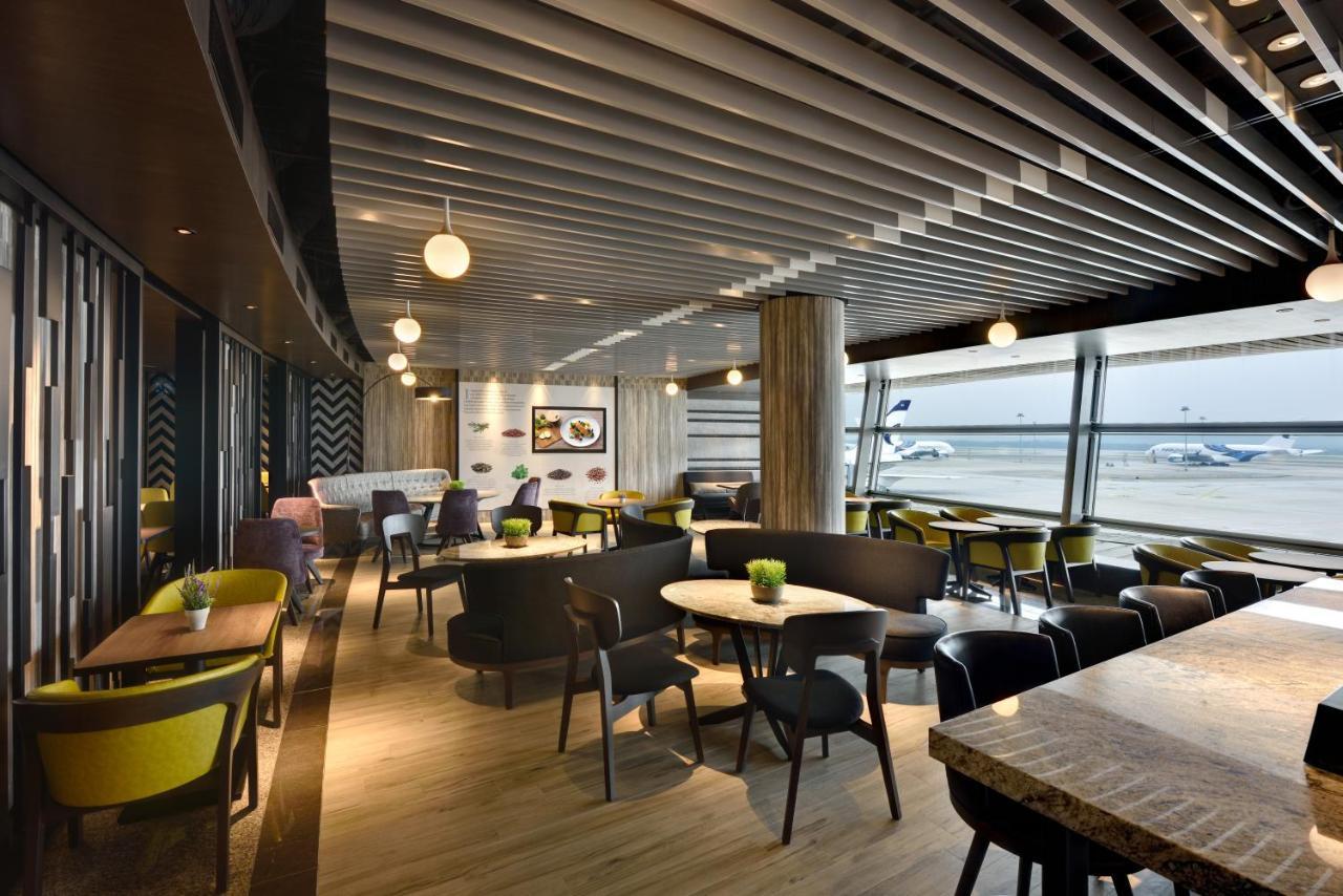 Plaza Premium Lounge Hotel Sepang Exterior foto